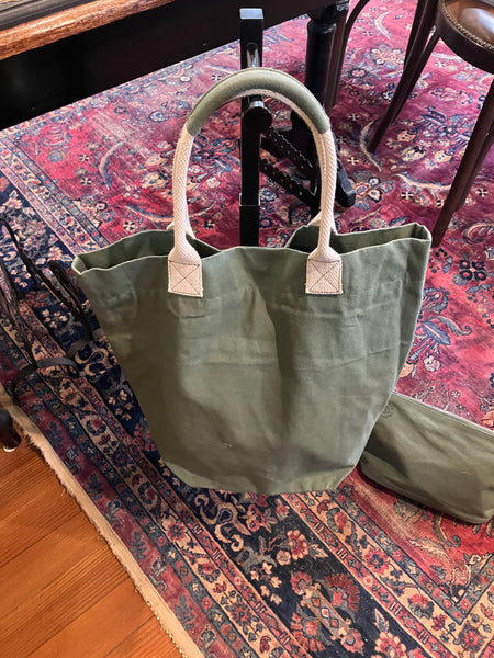 LIGHT CANVAS TOTE