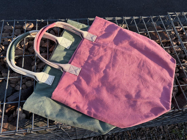 LIGHT CANVAS TOTE